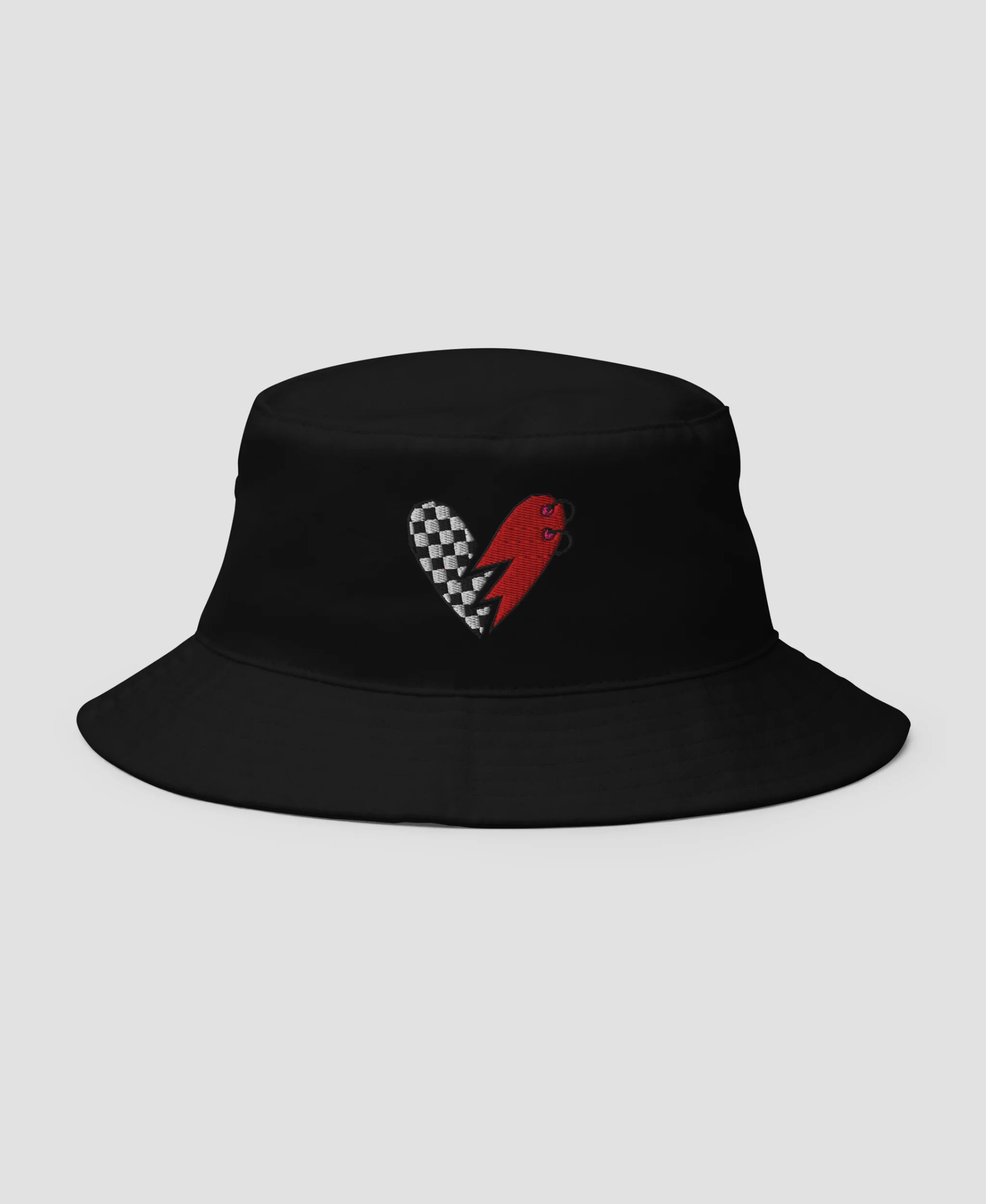 Emo Checkered Broken Heart Embroidered Cotton Bucket Hat | Retro Brim